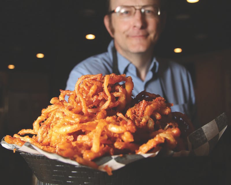 ICYMI: In ‘The Ringmaster,’ Highly Imperfect People Chase Minnesota’s Best Onion Rings