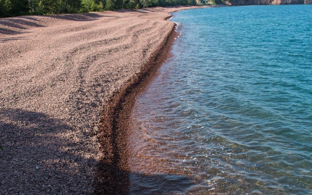 5 Lake Superior Beaches In Minnesota That’ll Make You Feel Like You’re At The Ocean!